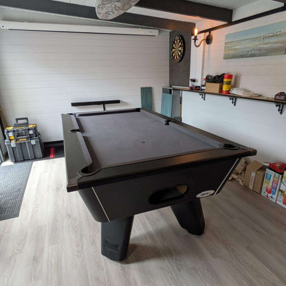 Cry_Wolf_Indoor_Black_in_games_room