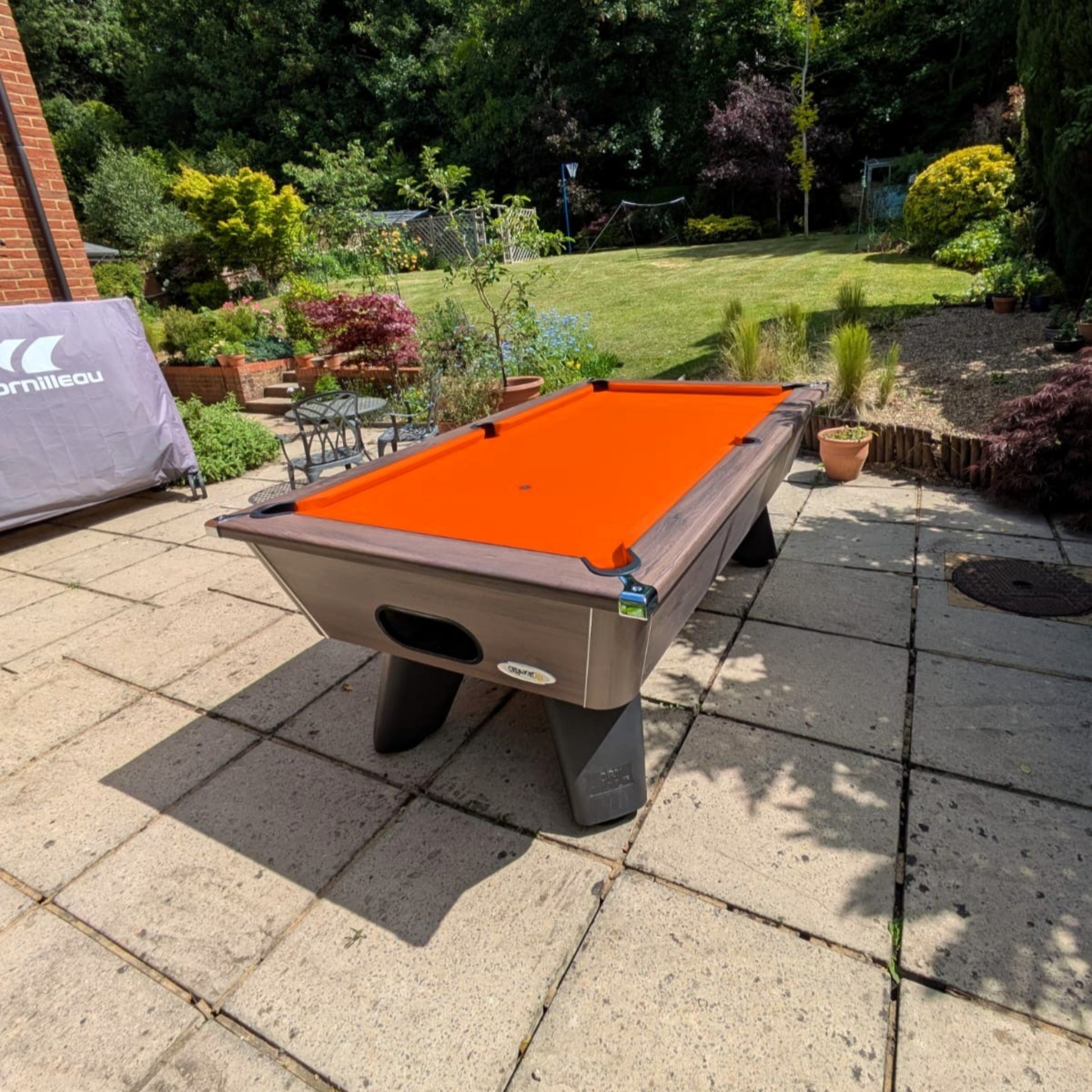 Cry Wolf Outdoor Slate Bed Pool Table - Dark Walnut - 6ft & 7ft Cry Wolf